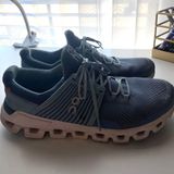 on cloud  Tennis Shoes Photo 0