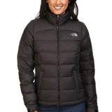 The North Face  700 Down Puffer Jacket Women’s Small Photo 0