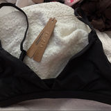 SKIMS NWT  fits everybody triangle Bralette in Onyx Photo 0