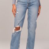Abercrombie & Fitch Dad Jeans Photo 0