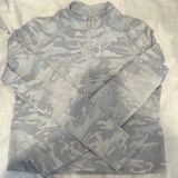 Lululemon  quarter zip Photo 0