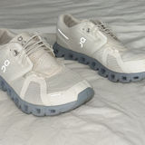 on cloud On Women’s Cloud Shoes Photo 0