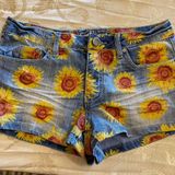 Hot Kiss Sunflower Jean Shorts Photo 0