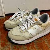 New Balance Women’s Sneakers Photo 0