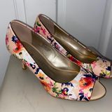 Karen Scott Floral Heels Photo 0