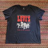Levi's  GENUINE HORSE OVERALL GREY GRAPHIC TEE TEE Photo 0