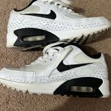 Nike Air Max Shoe Photo 0