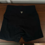 Aritzia  Golden Butter Cheeky High-Rise Shorts New 5" 8 Photo 0