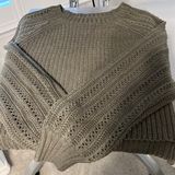 American Eagle Outfitters Sweater Large Photo 0