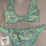 Kulani Kinis Kulanis Kinis Bikini Photo 0