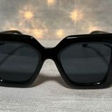 Boutique Black sunglasses  Photo 0