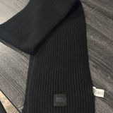 UGG  Women's Black Ribbed Scarf Photo 0