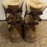 UGG Bailey Bow Photo 0