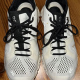 on cloud  Running Shoes Cloud Photo 0