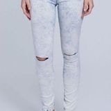 Seven7 NWT  JUNIORS' LONDON SUPER STRAIGHT SKINNY JEAN Photo 0