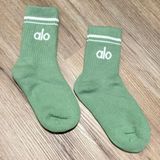 Alo Yoga Matcha Green Ribbed Crew Socks Photo 0
