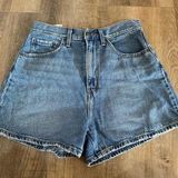 Levi's  Jean Shorts Loose High-Waisted Size 27 Photo 0