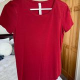 Lululemon T-Shirt Photo 0