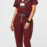 FIGS Scrubs Set Photo 0