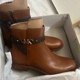 Michael Kors NWT  BOOTIES Photo 0