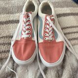 Vans Photo 0