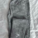 Gymshark Camo Seamless Legging Photo 0