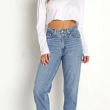 Levi's  Blue Cropped Ankle Jeans Relaxed Fit 80’s Mom Jean Photo 0