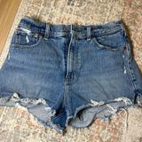 Abercrombie & Fitch  The Mom Short High Rise Photo 0