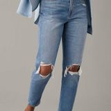 American Eagle Ripped Mom Jeans Size 8 Long Photo 0
