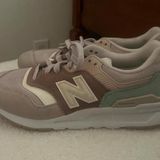 New Balance Women’s Shoes Photo 0