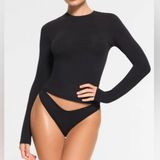 SKIMS Long Sleeve T-Shirt M Photo 0