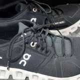 on cloud On-running Cloud X Running Shoes Photo 0