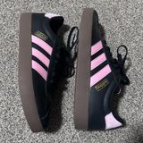 Adidas  Shoes Photo 0