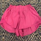 Lululemon  Hotty Hot 2.5" Shorts Low-Rise Photo 0