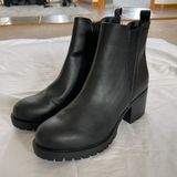 MIA Women’s Chelsea Boots Photo 0