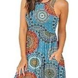 Women’s Medium Casual Sleeveless Short Dress with Pockets Photo 0