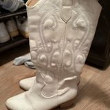 SheIn Cowgirl boots Photo 0