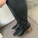 Women’s boots Size 7 Photo 0