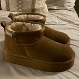 BEARPAW Boots Photo 0