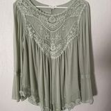 Ultra Pink Lace Blouse  Photo 0