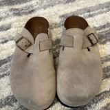 White Mountain Clogs Photo 0
