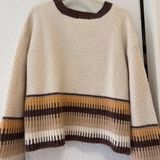 Vestique Sweater Photo 0