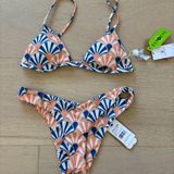 Volcom  Bikini Set Photo 0