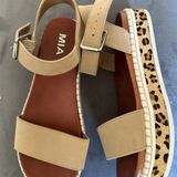 MIA Ladies Shoes Photo 0