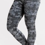 women's best Camo Seamless Leggings Photo 0