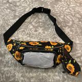 No Boundaries Sunflower Fanny Pack Photo 0