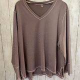 MTA Sport  Hi Low Athletic Top  Photo 0