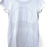 Lululemon  8 Swiftly Tech Short Sleeve 2.0 Race Length Women's White Top T-shirt Photo 0