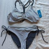 Cupshe  Bikini Set Photo 0