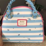 Lounge Fly Purse Photo 0